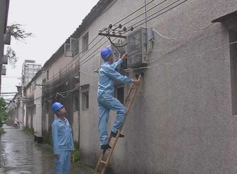 私拆電表竊電4萬多度，榕城一男子被刑拘